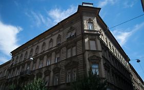 Barcsay Apartment